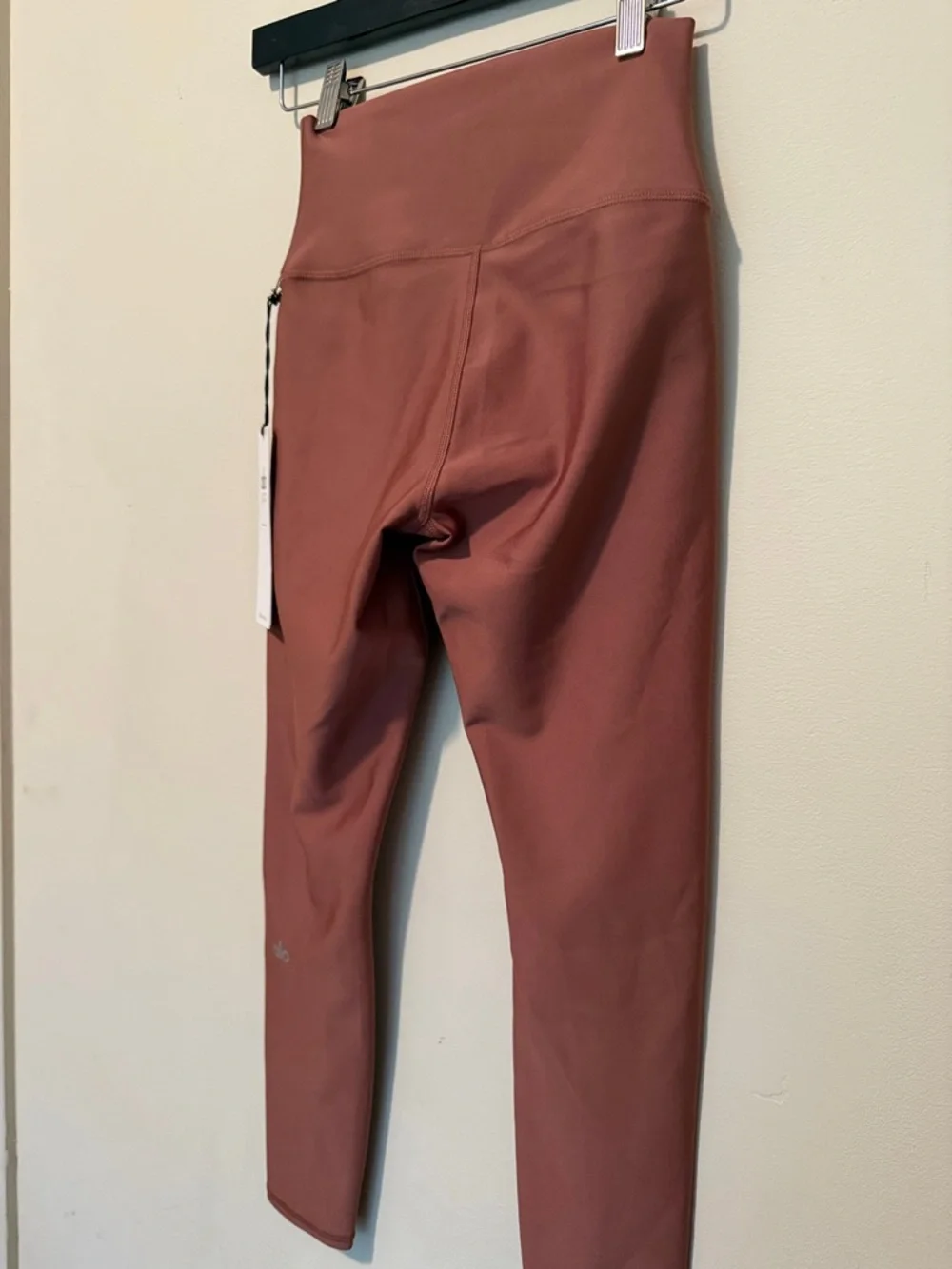 ALO Yoga High-Rise 7/8 Leggings - Chesnut - Picture 2 of 4